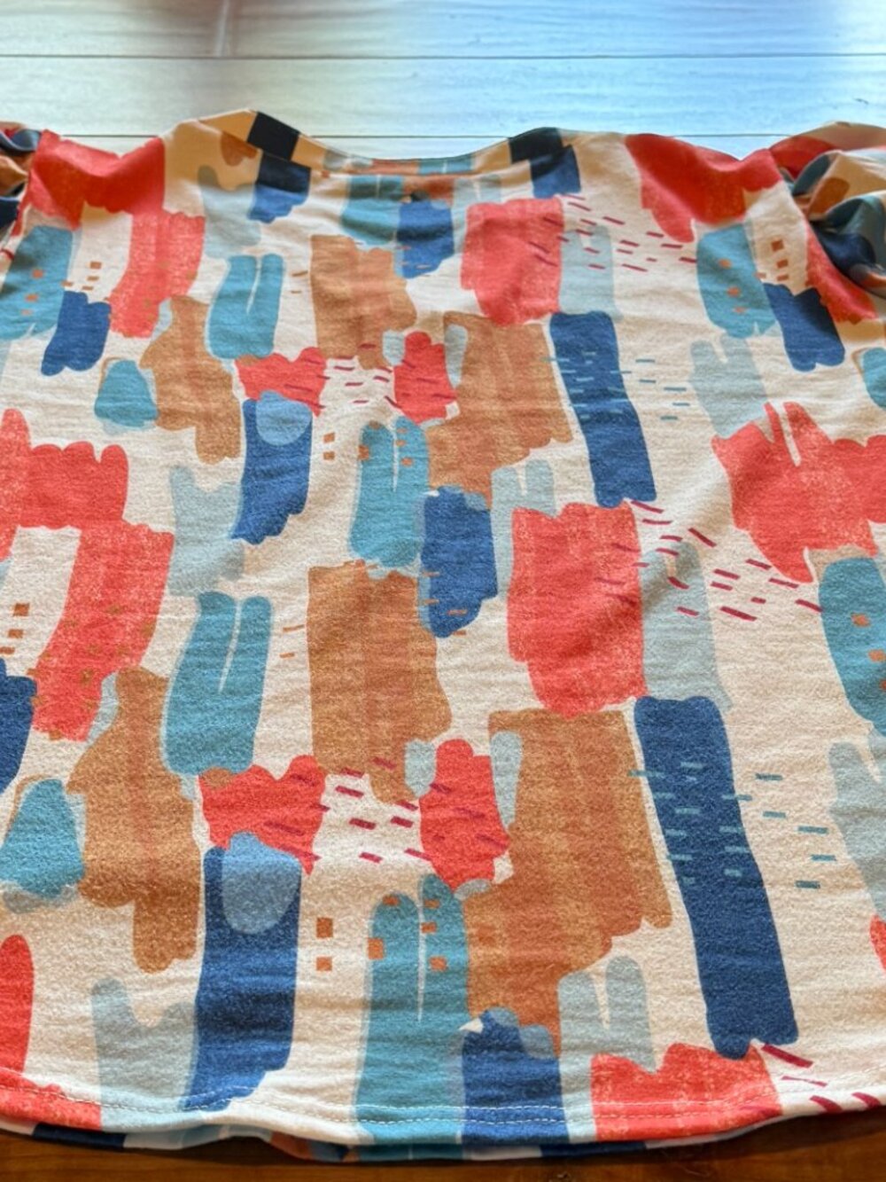 Abstract Brushstroke Print Top Notch Collar 2XL - Picture 5 of 5